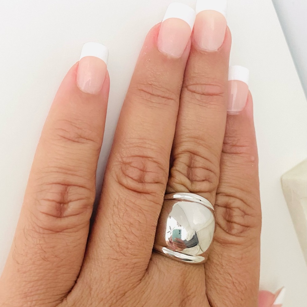 Round Cigar Band Ring